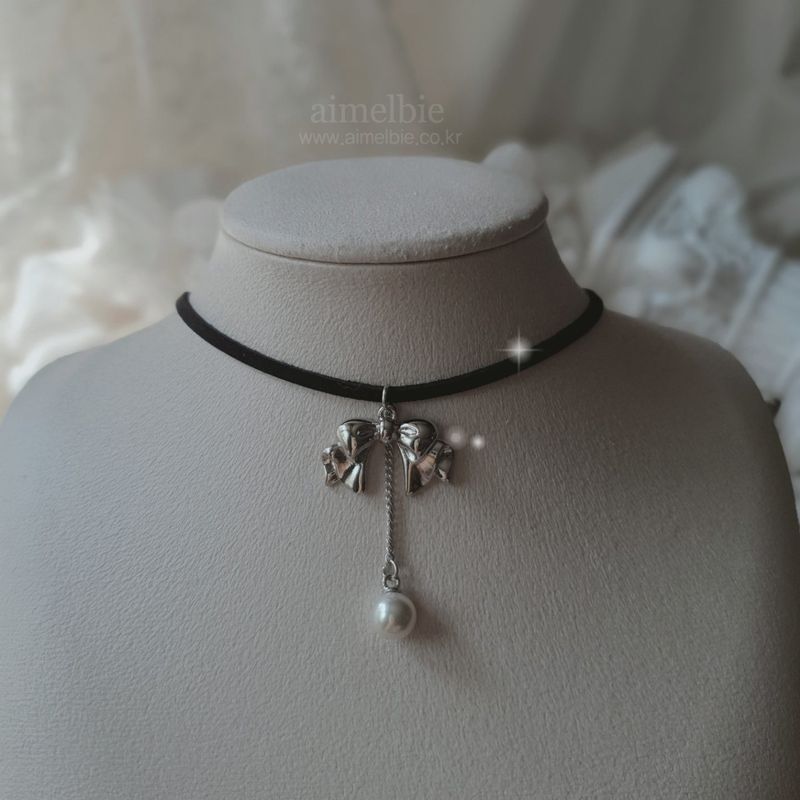 [IVE Wonyoung Necklace] Romantic bow and pearl drop choker - Silver Color