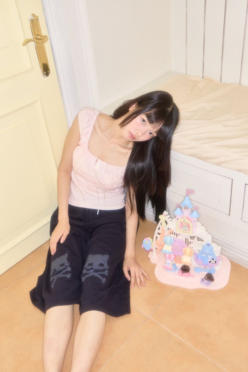 SHAKIRI（シャキリ）の「KIRI SKULL PATCH SWEAT BERMUDA SHORTS (NAVY)（Pants）」