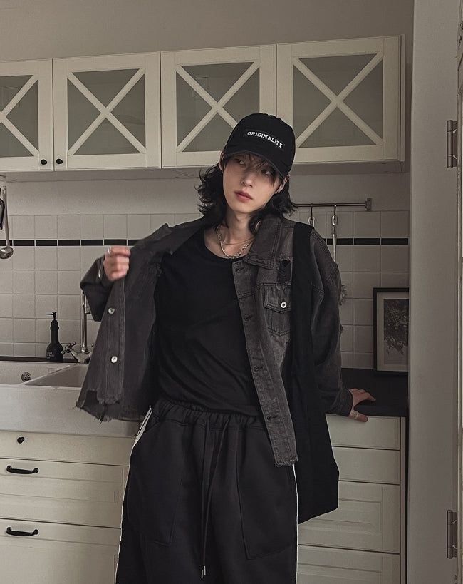 Kuden damage crop denim jacket
