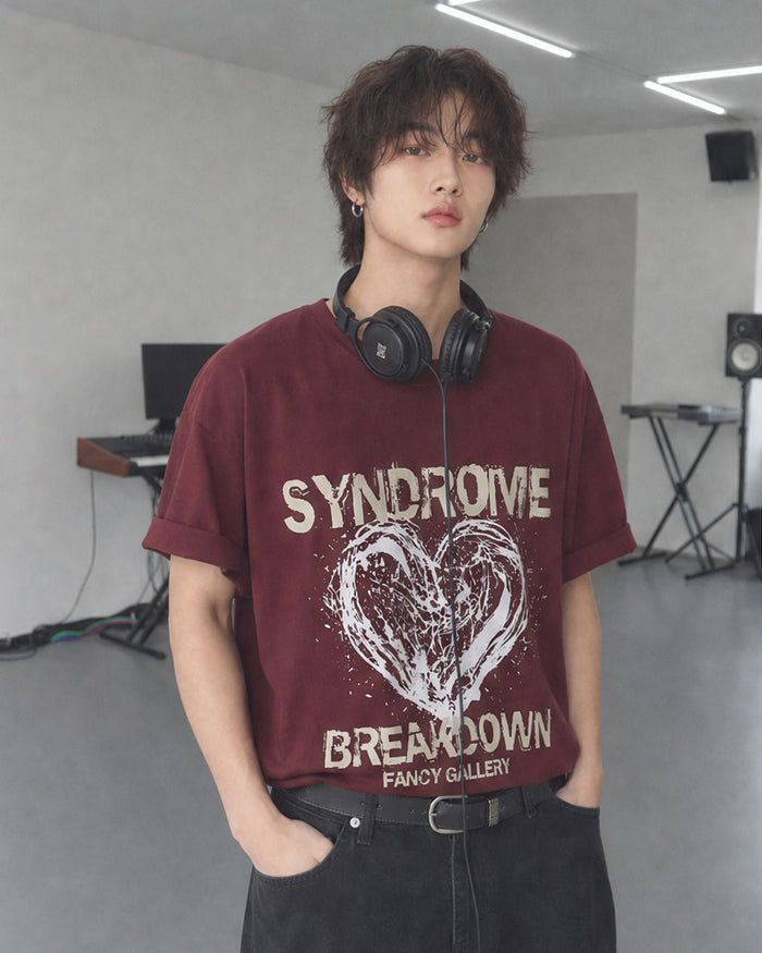 KIXI（キッシー）の「(UNISEX) Heart Syndrome Over Tee（Tops）」