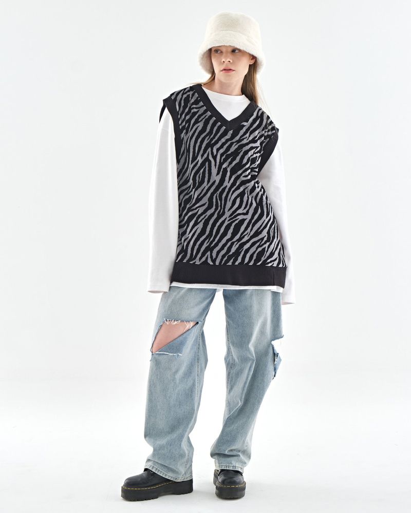 VELVET KNIT VEST