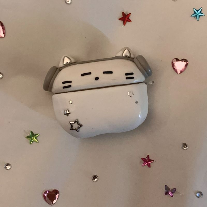 【MADE】 White Cat AirPods