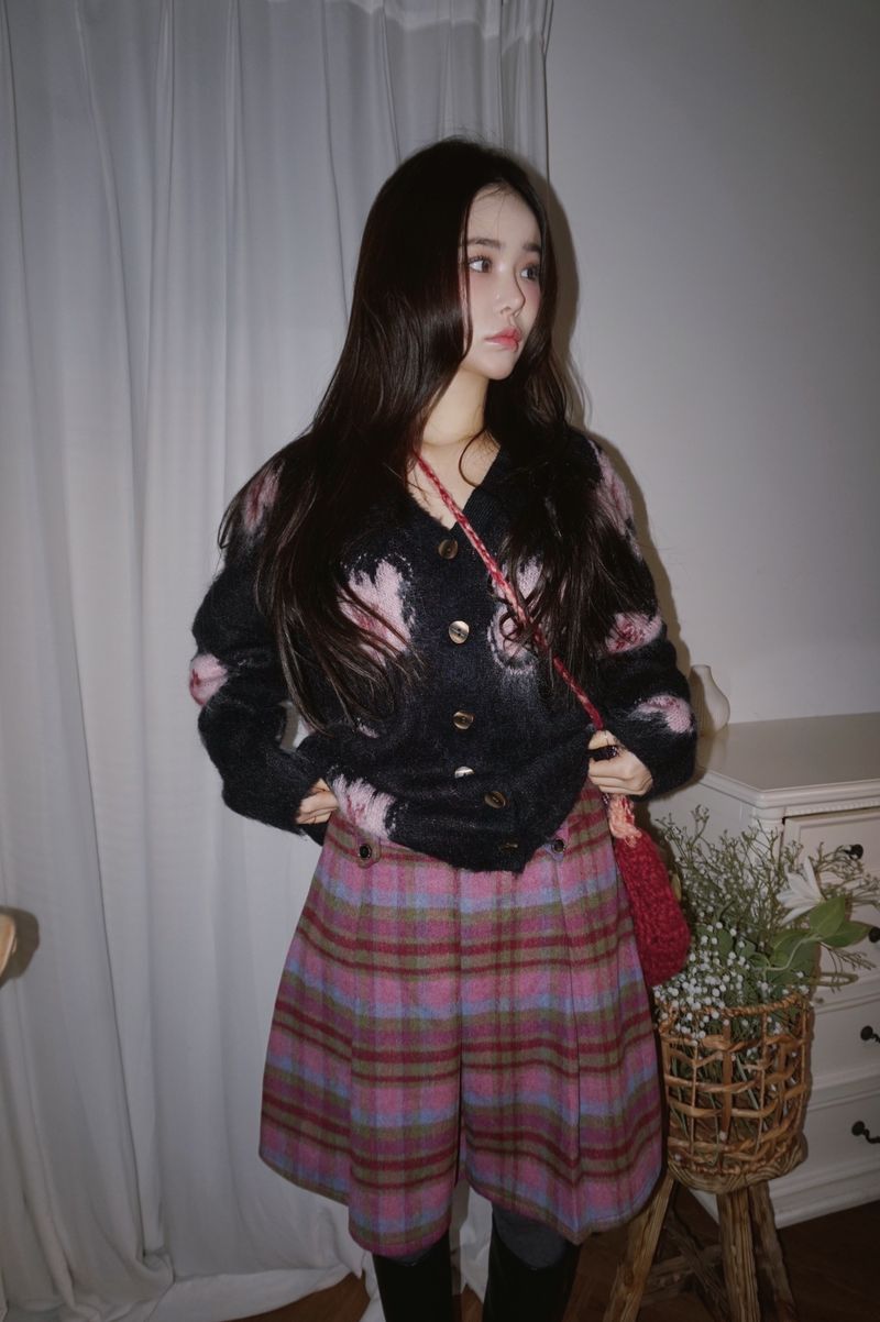 wool checkered midi wool skirt