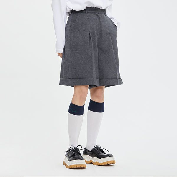 ROMANTIC CROWN（ロマンティッククラウン）の「WIDE BERMUDA PANTS_GREY（Pants）」