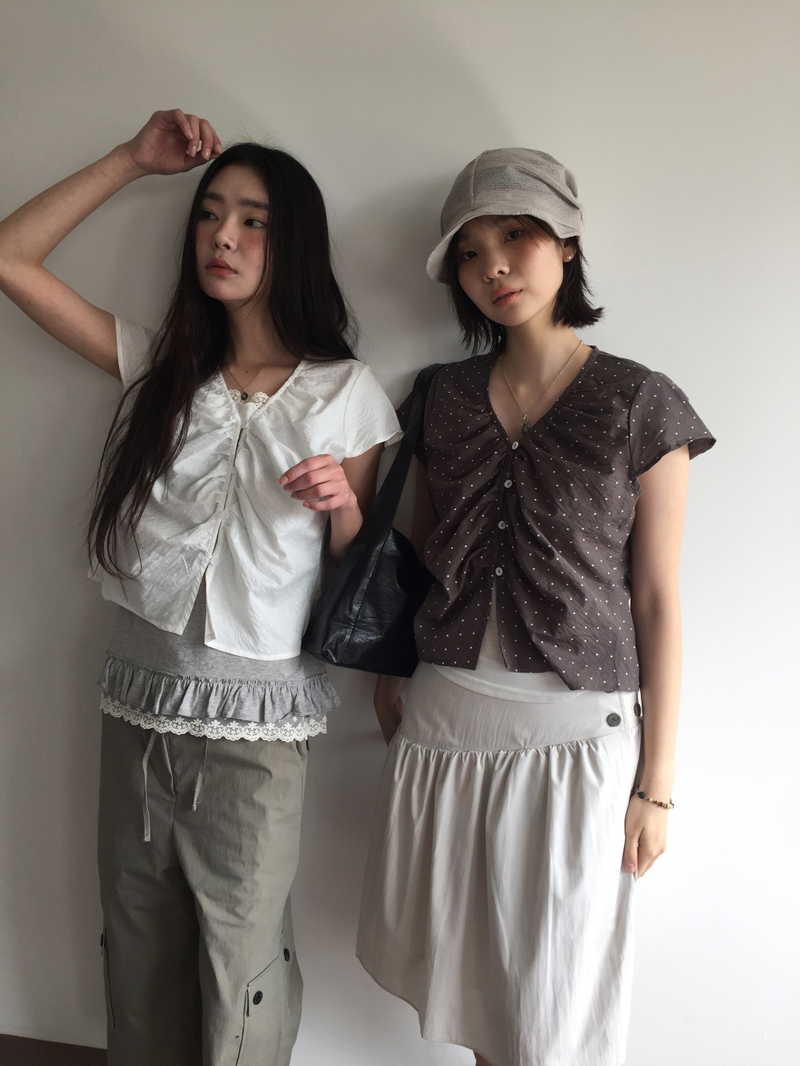 Wing Dot Shirring Blouse (2color)