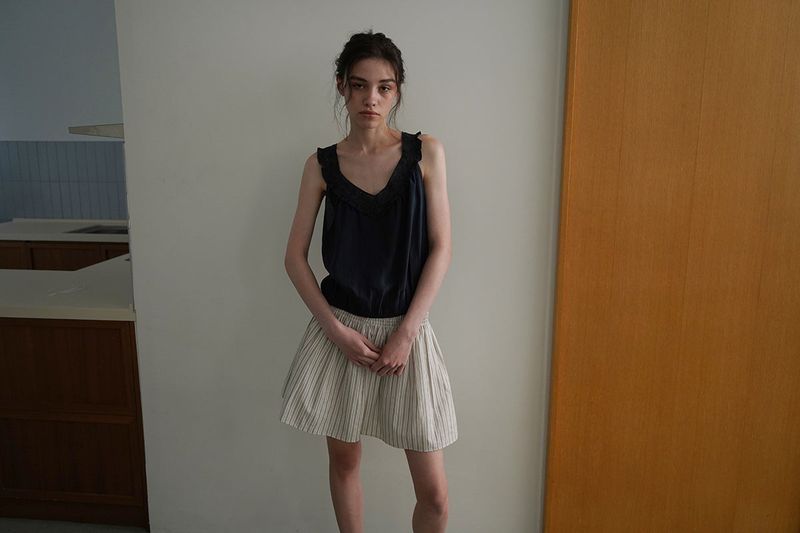 Bella lace blouse_navy