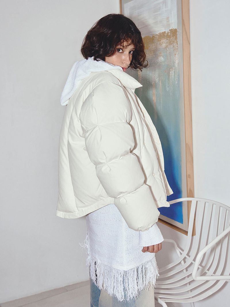 CURVE LINE COLLARED DOWN PUFFER (IVORY)