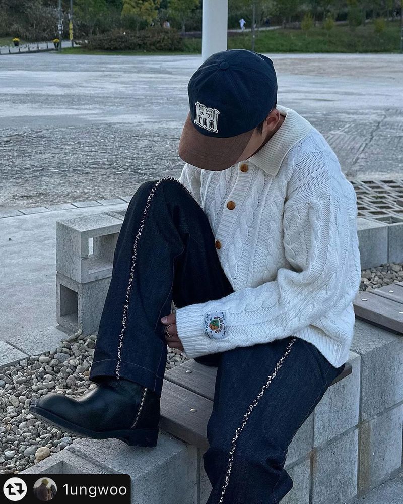 ZODIAC DETAIL DENIM PANTS