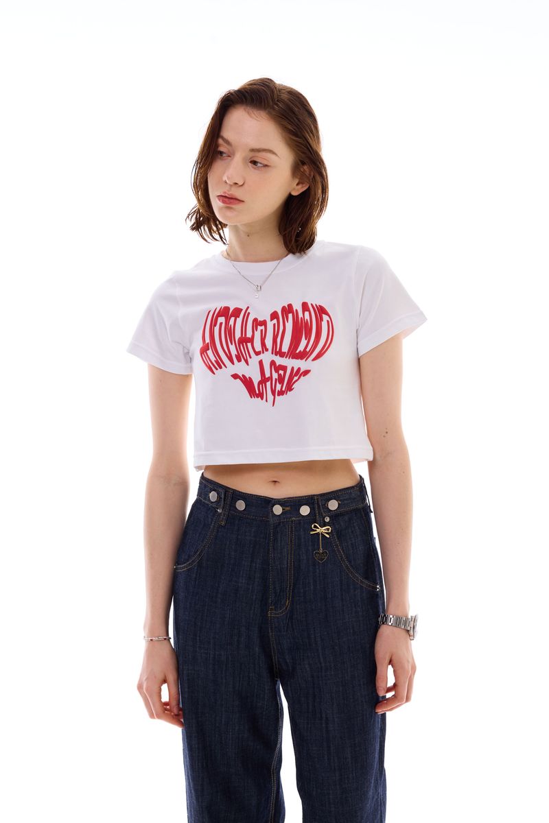 HEART SLOGAN CROP T-SHIRT / RED