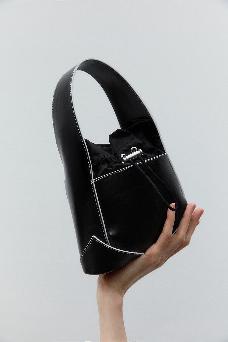 Hold Mini bag_Black