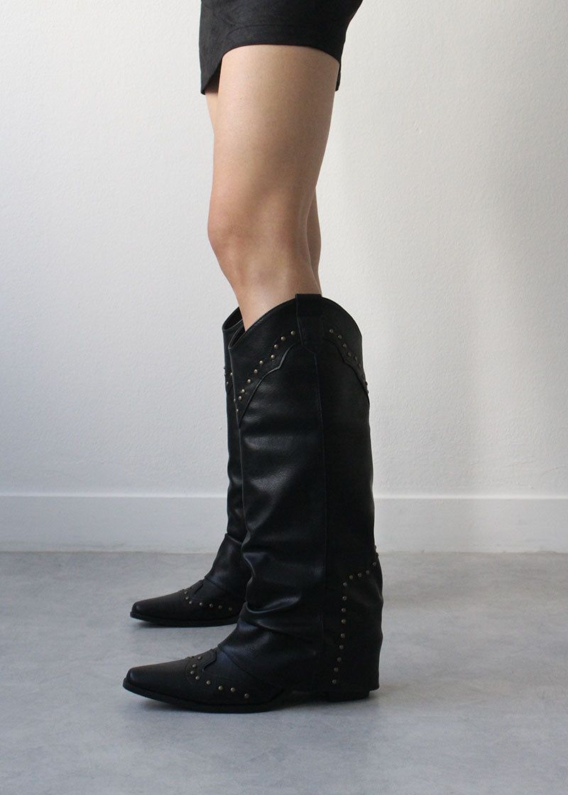 WESTERN STUD BOOTS