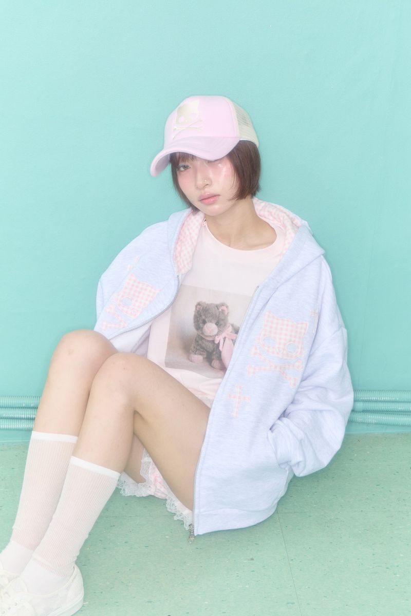 KIRI SKULL PATCH HOODIE (LIGHT GREY)