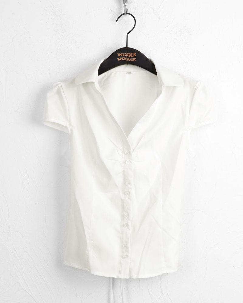 Kawin Geekchic バックストラップスリムシャーリング半袖シャツ