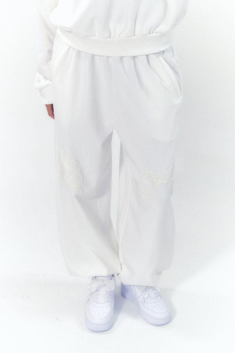 MOILLY(モイリー)の「Knee Point Ribbon Jogger Pants White(Pants)」