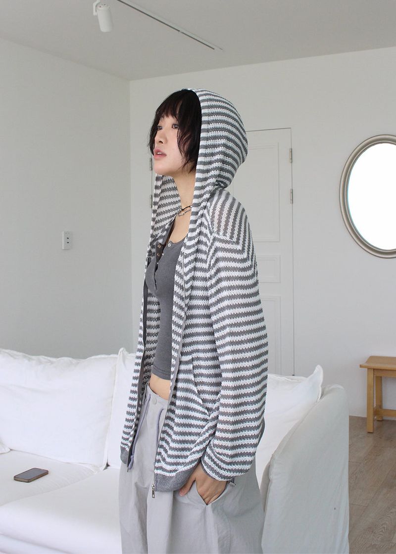 MESH STRIPE ZIP-UP