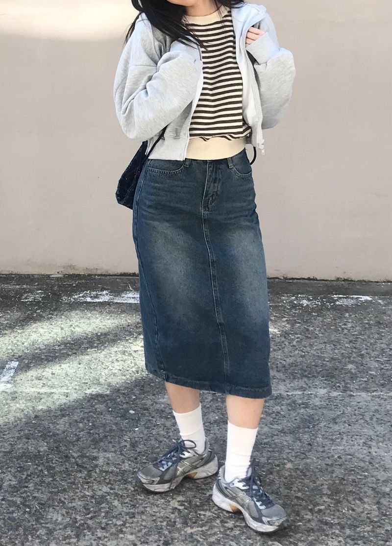 Juana washing long skirt