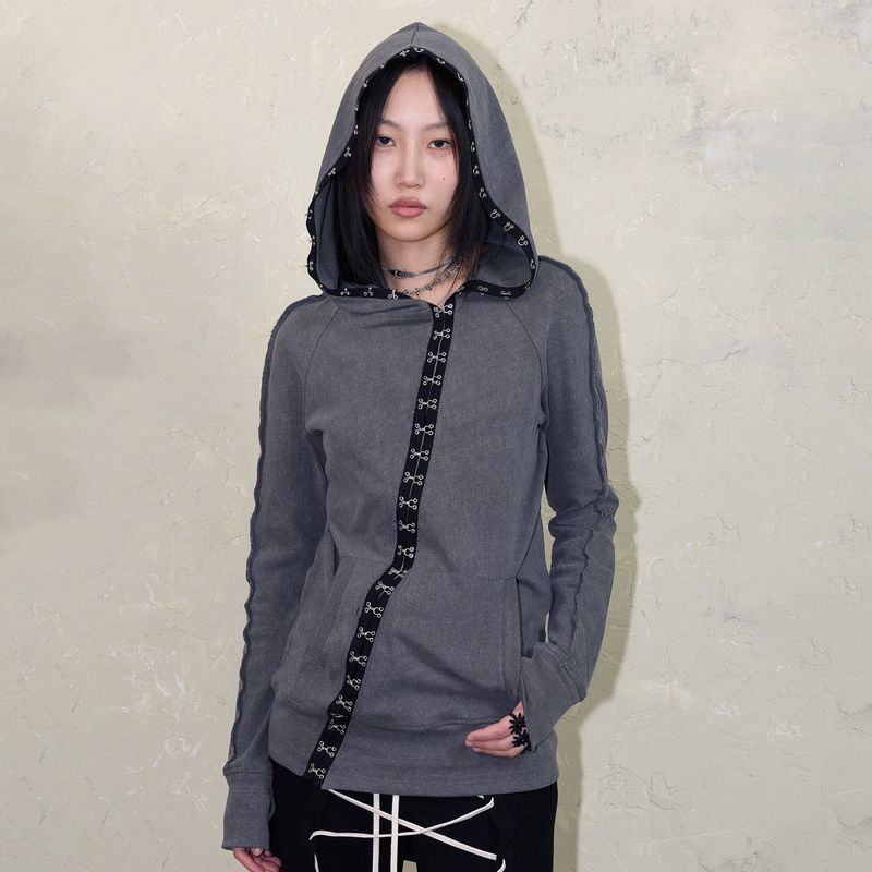 DIAGONAL HOOK N EYE RAGLAN HOODIE
