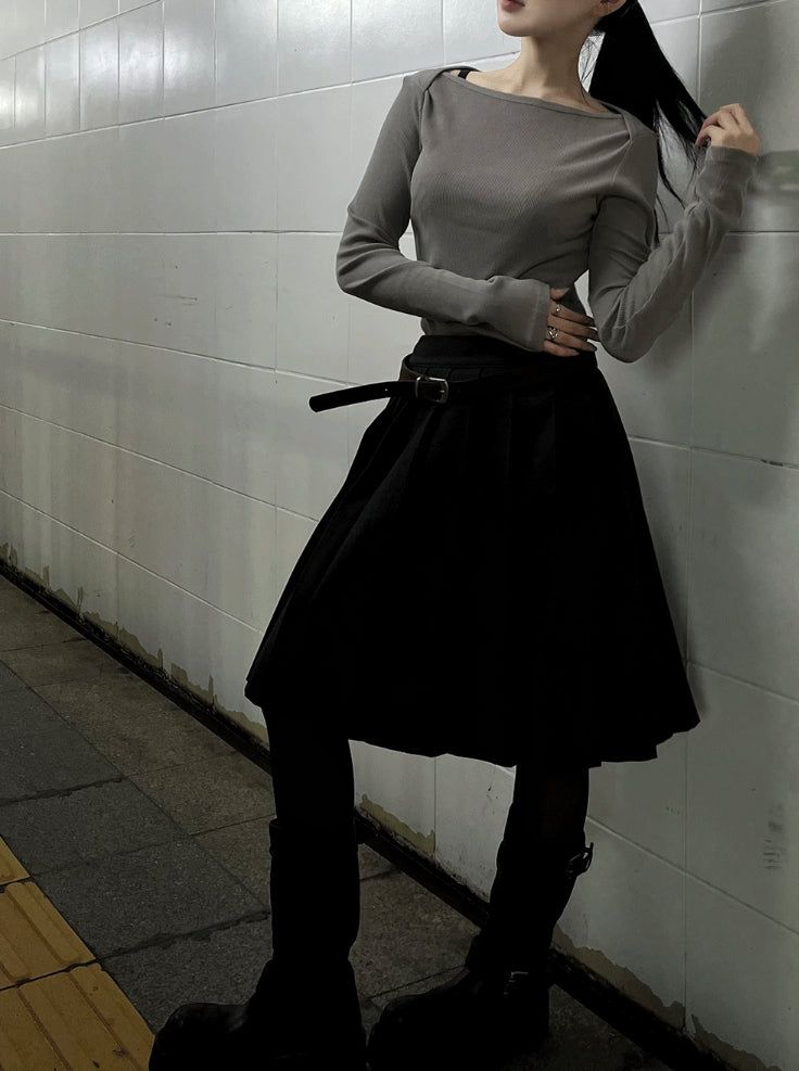 Long midi pleated skirt