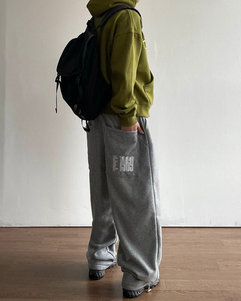 Near Embroidered Fleece Pants