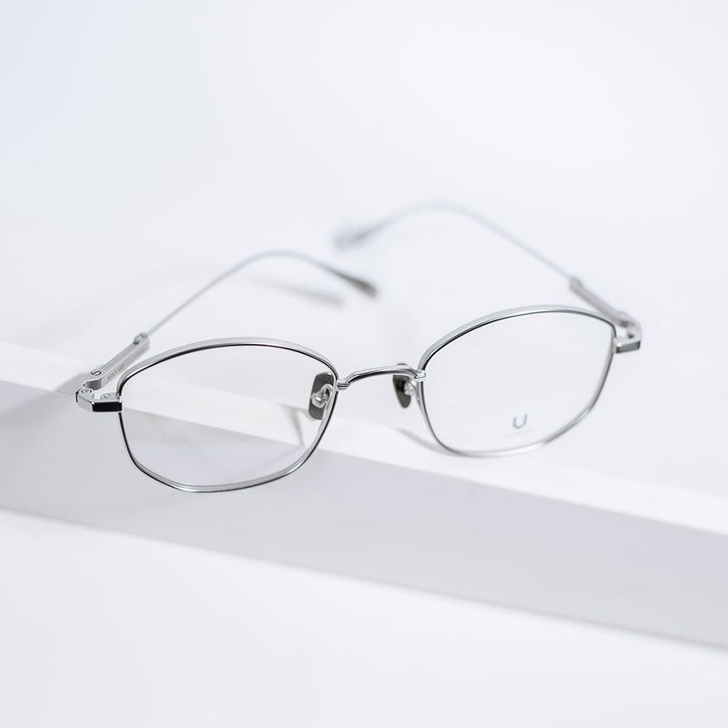 Knouun polygon titanium glasses CODE. 102. E Silver