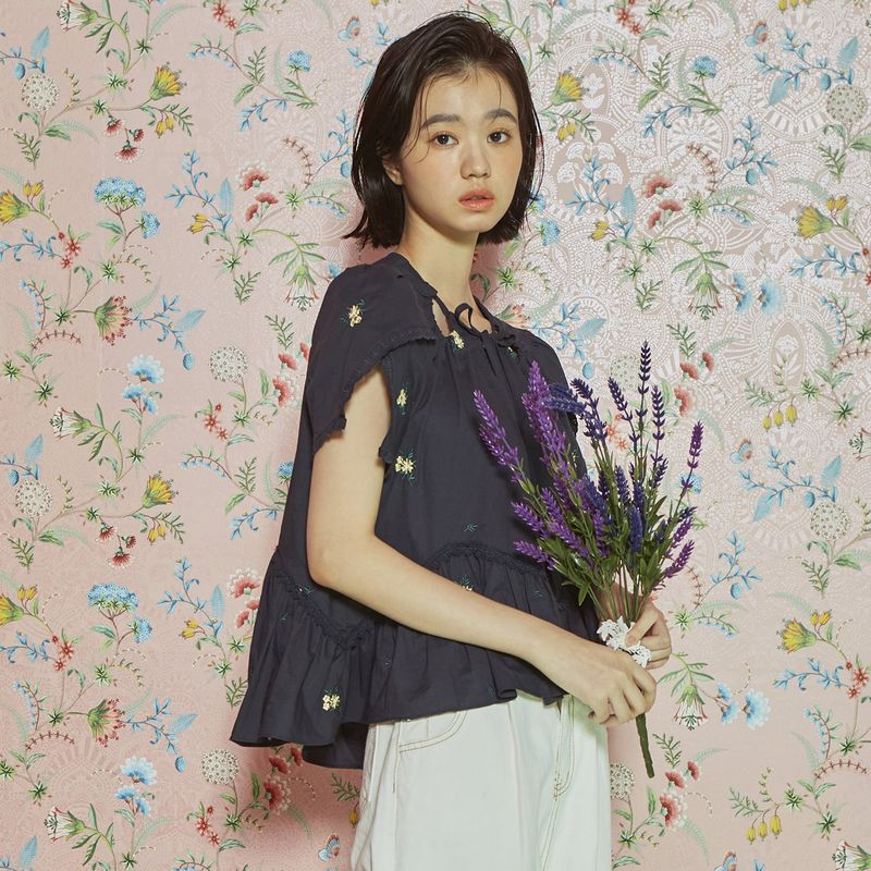 [LINE] Flower Wrap Sleeve Blouse (Navy)