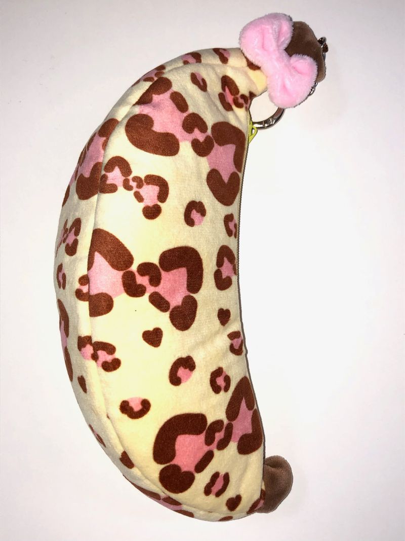 gal bbanana pouch