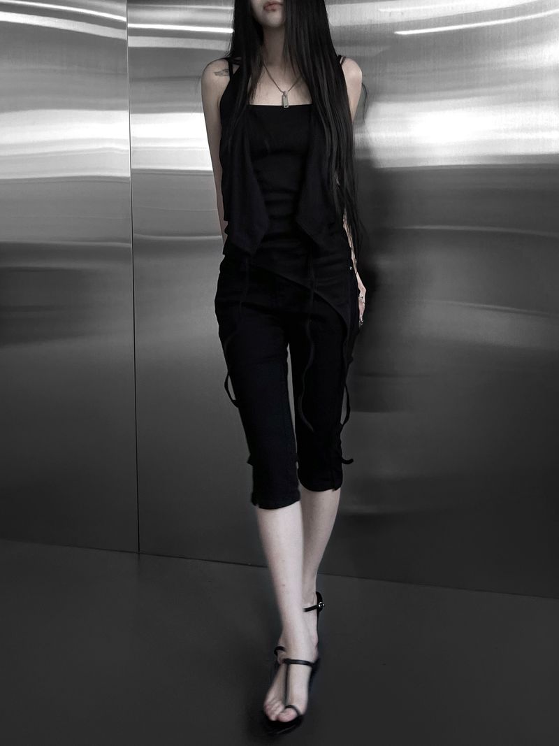 slim fit slit capri denim