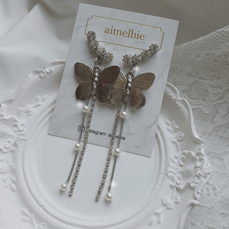 aimelbie（アイメルビー）の「ブリングバタフライイヤリング - ロングドロップ（アクセサリー）」