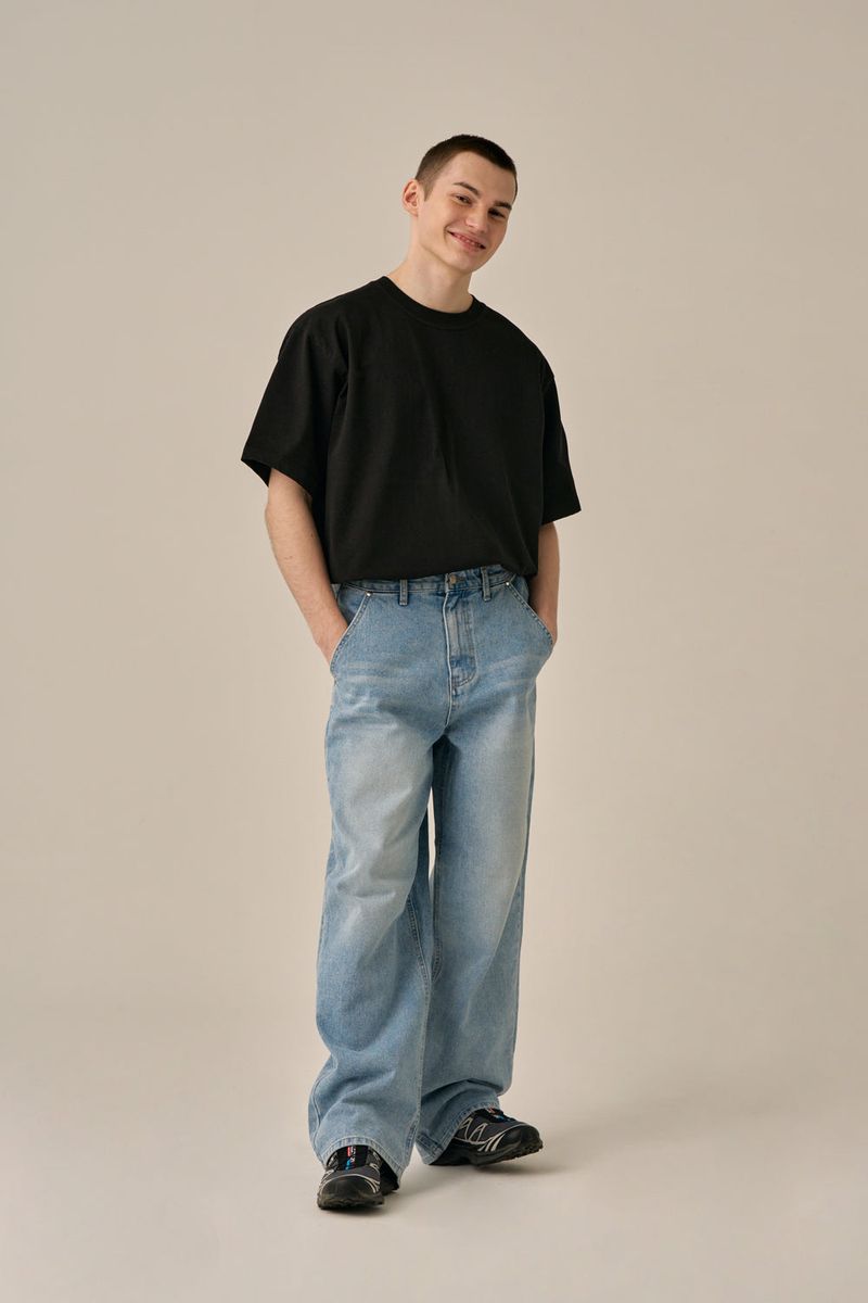 バックロゴワイドパンツ