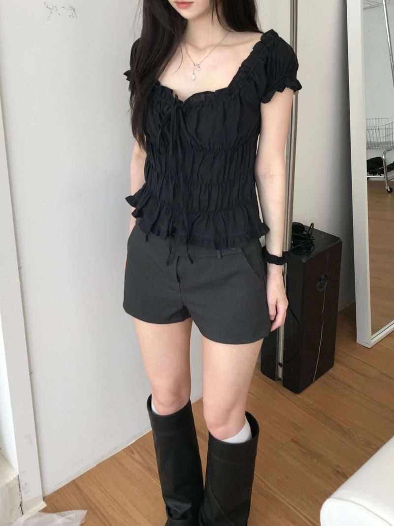 Betty Shirring Blouse (2 colors)