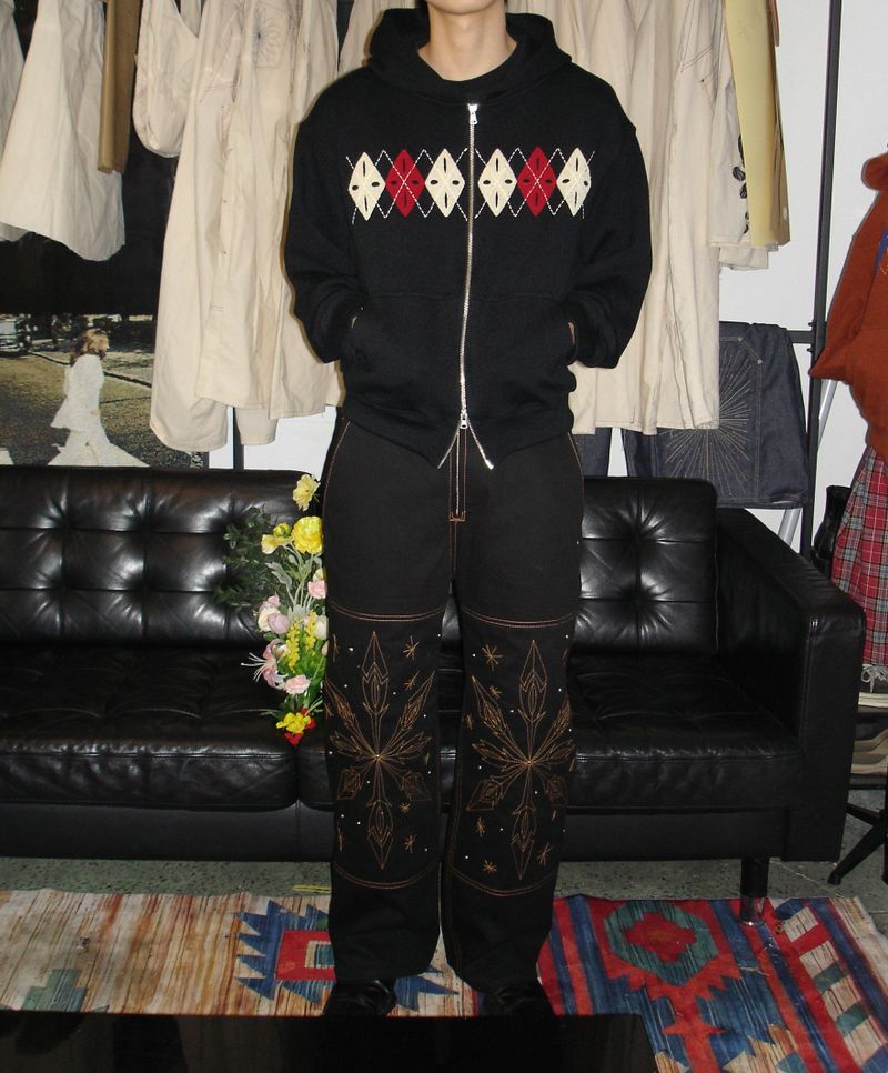 GGOTT（ゴット）の「 [Hand-Made「007」] スノーフレークスタッズパンツ_ブラック（パンツ）」