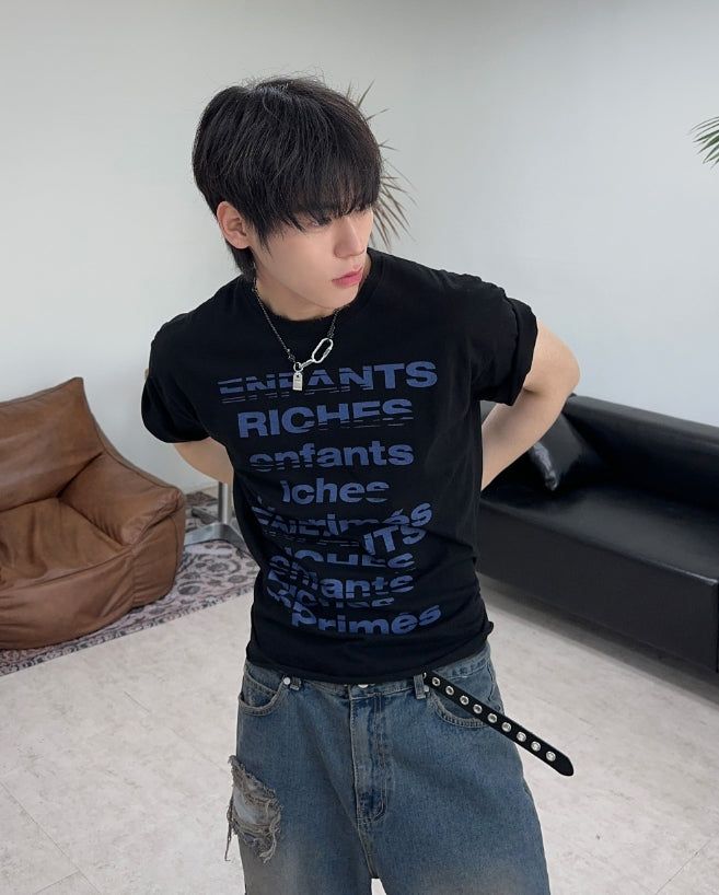 SATIIIZ（サティーズ）の「Turren Glitch Lettering Crop Short Sleeve Tee（Tops）」