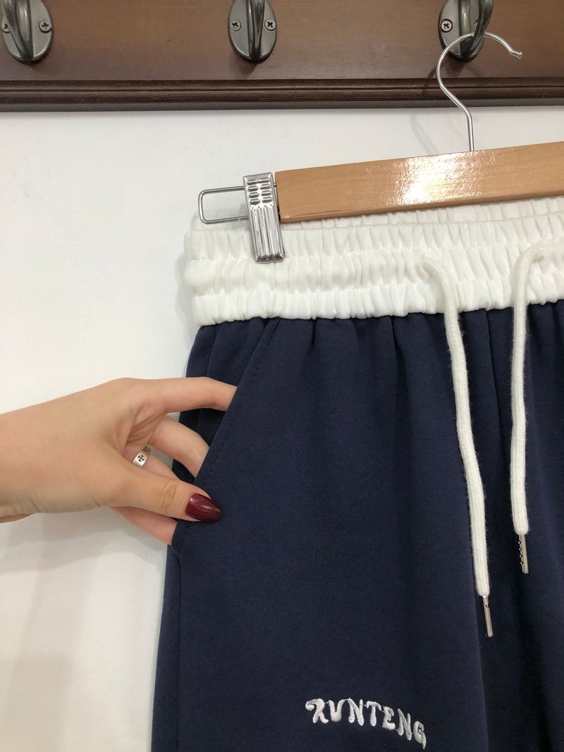 I ♥ Heart patch pants