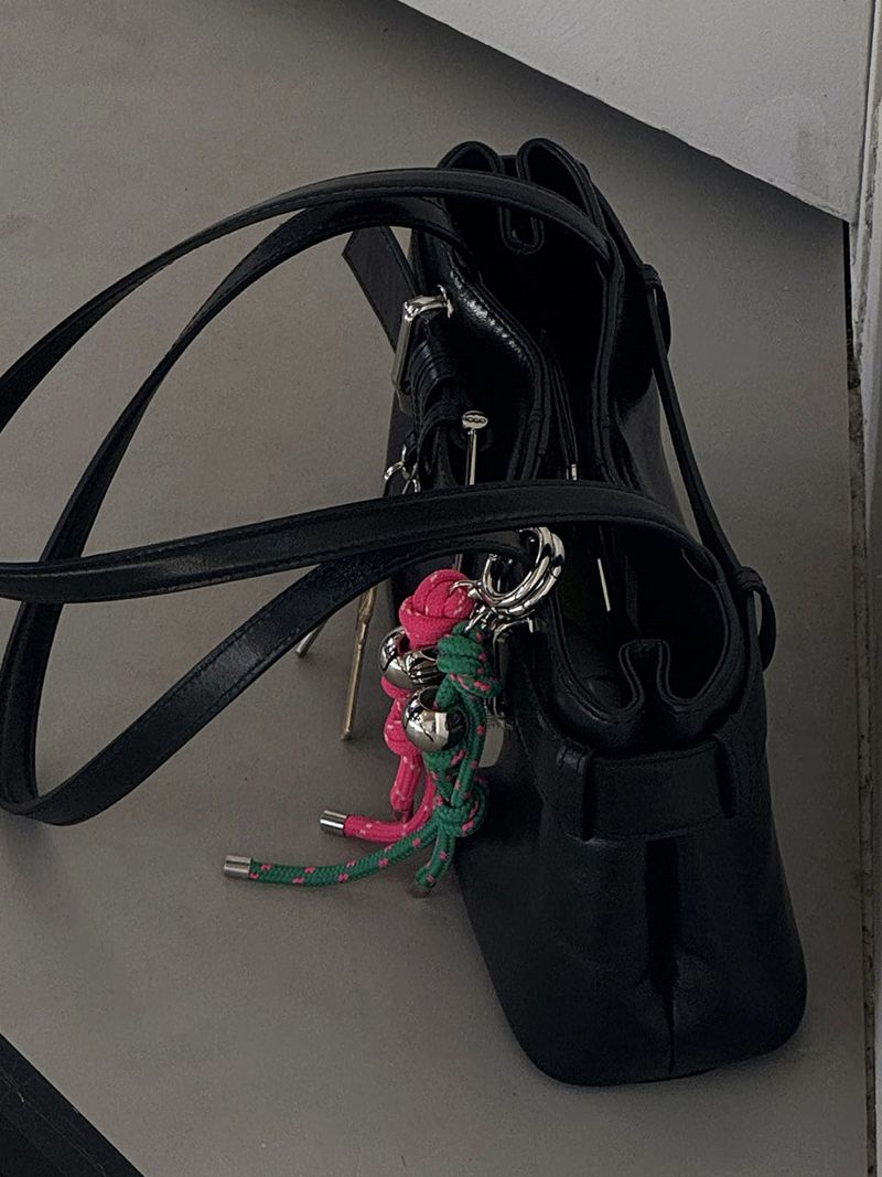 MOIFAIRE(モイフェア)の「ROPE COMB KEYRING / PINK(Accessories)」