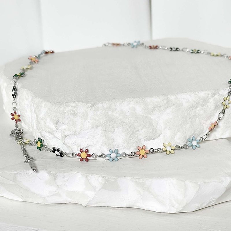ss-Daisy flower motive array necklace_multi