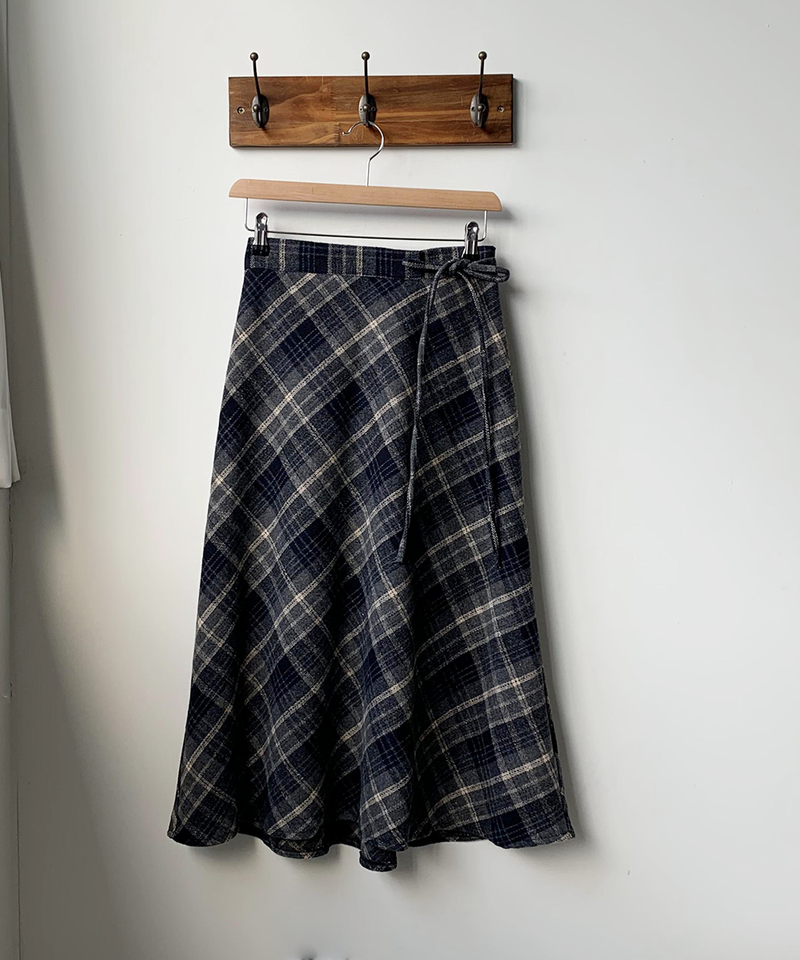 Betty Check Skirt