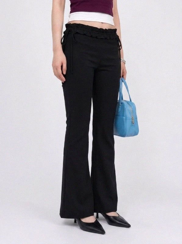 VIVIC（ビビク）の「LOW-WAIST RUCHED FLARE PANTS（Pants）」