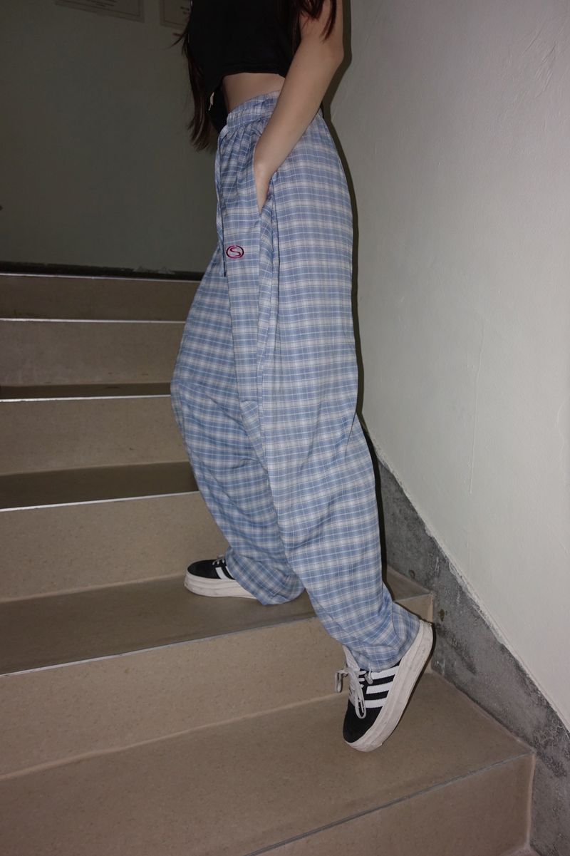 Blue checkered banding wide pants