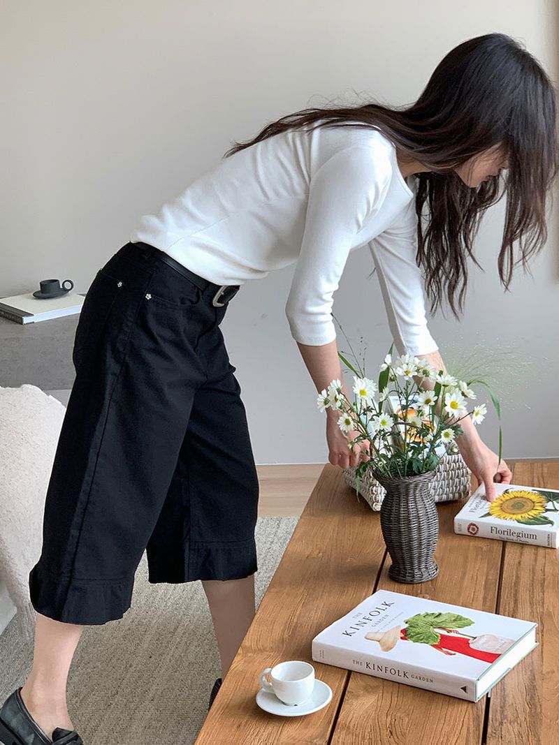 FRILL CAPRI PANTS (3C)