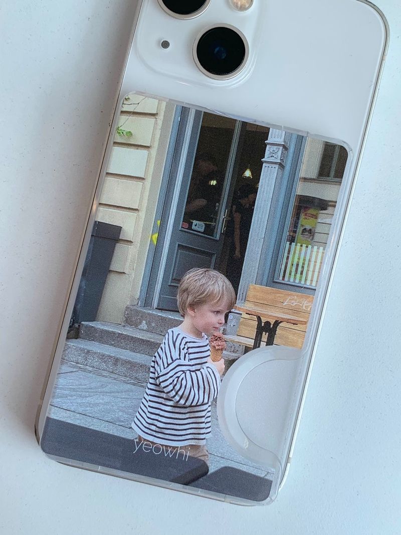 yeowhi（ヨウィ）の「[Magsafe] ice cream boy in Europe cardslot case（Smartphone Accessories）」