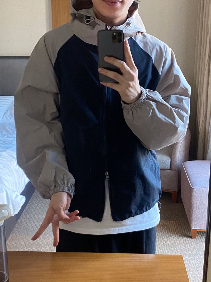 Stormy windbreaker