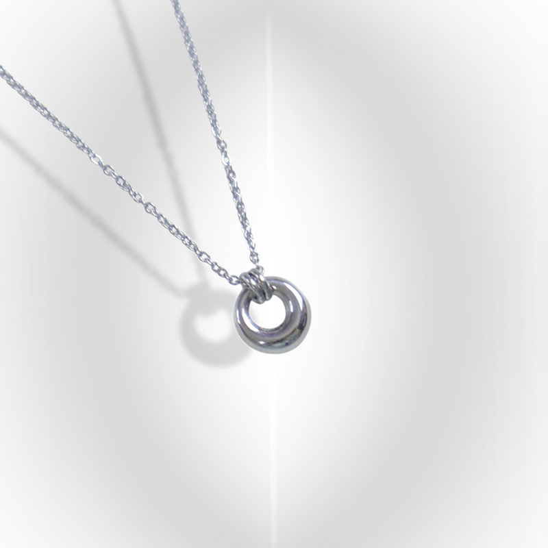RUNARING（ルナリング）の「Donut pendant necklace（Accessories）」