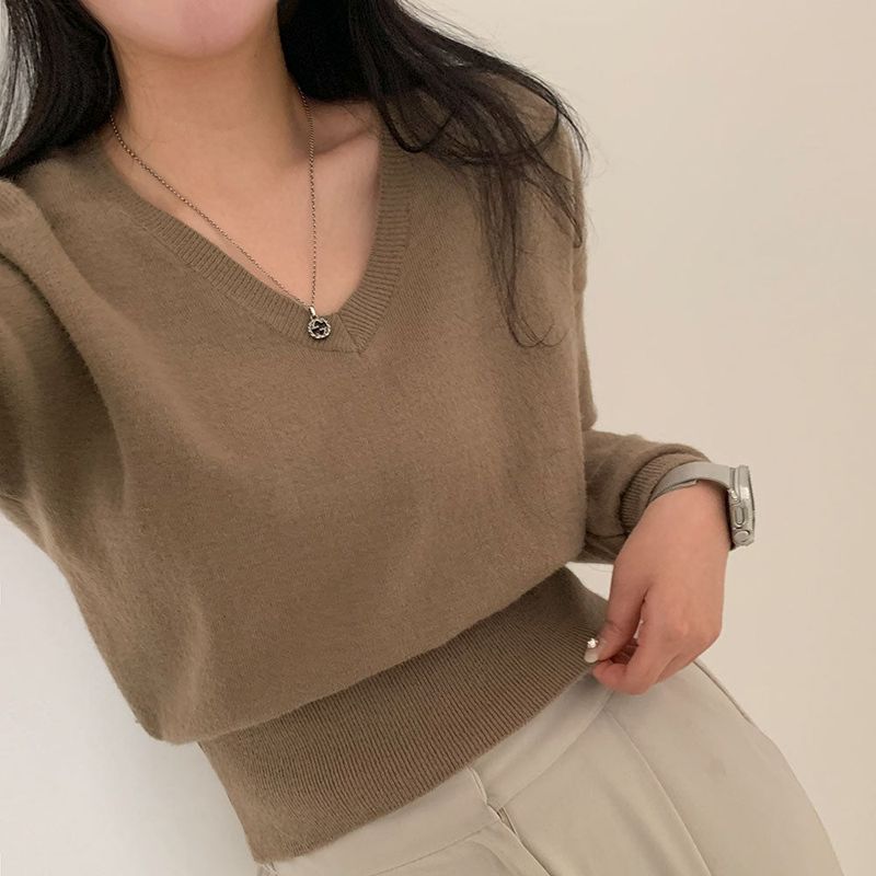 [Short waist] Mellow V-neck knit