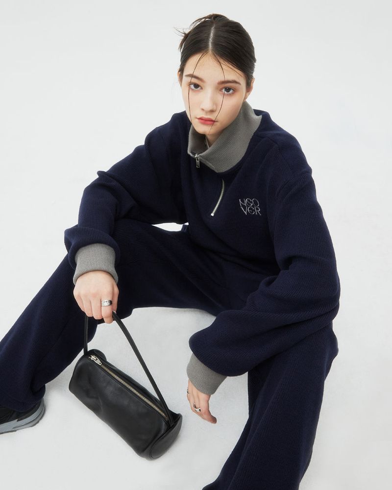TYPO LOGO KNIT PANTS-NAVY