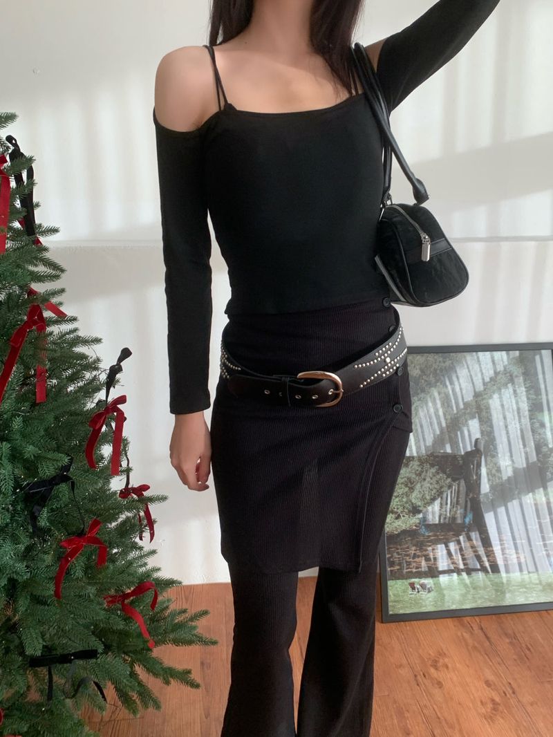 Lia Inner-Cap Off Shoulder Strap Top