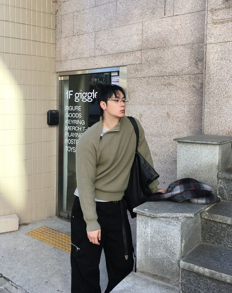 HOLY IN CODE（ホーリーインコード）の「No.1545 diagonal zipper KNIT (4color)（Tops）」