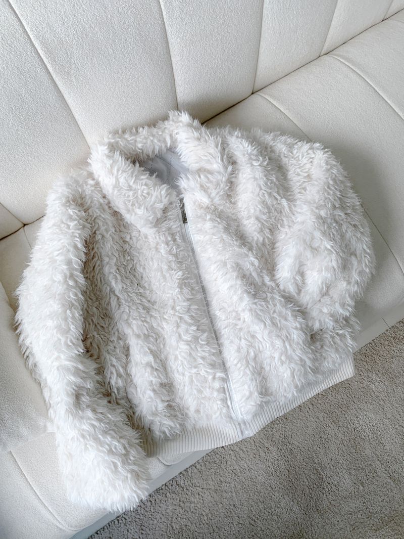 Luv Snowy Collar Fur Zip-Up Jacket