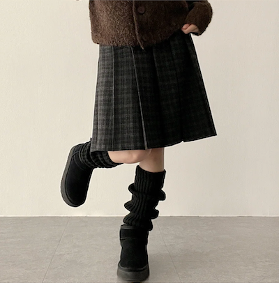 Bomi A-line pleated check midi skirt 
