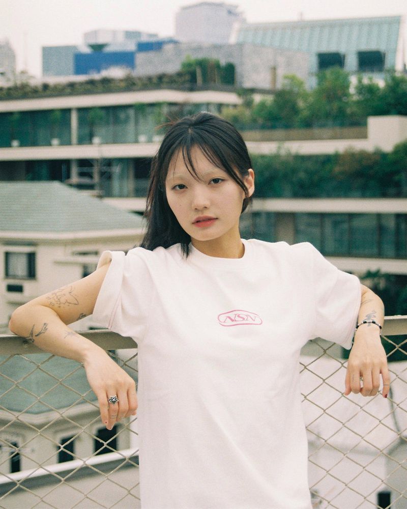 neversaynever®︎（ネバーセイネバー）の「ステッチ T-shirt ピンク（Tops）」