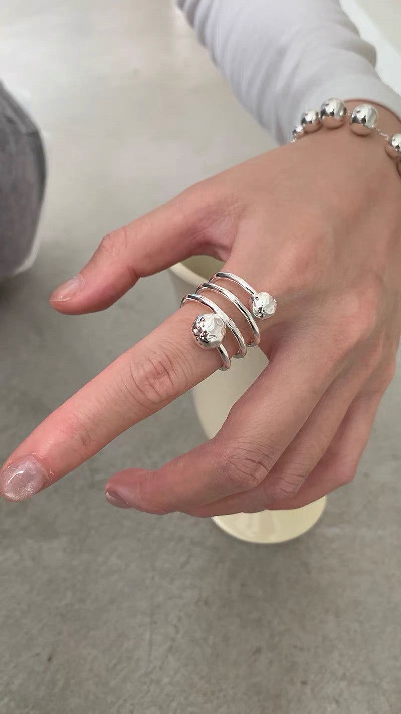House of haus（ハウス オブ ハウス）の「シルバー ボール スプリング リング（アクセサリー）」